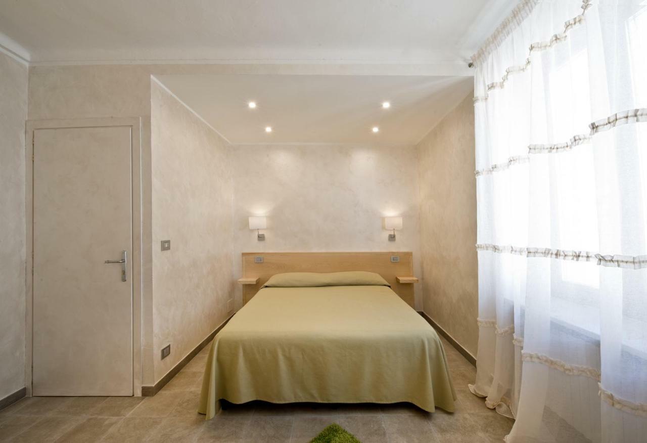 La Finestra Sulla Reggia Bed & Breakfast Венария Реале Екстериор снимка